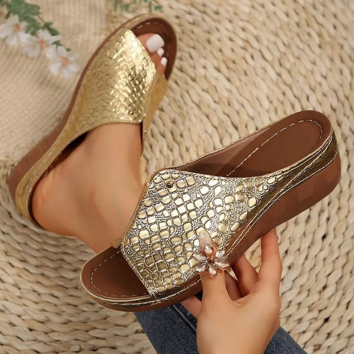 Women comfortable and stylish slippers Lune London