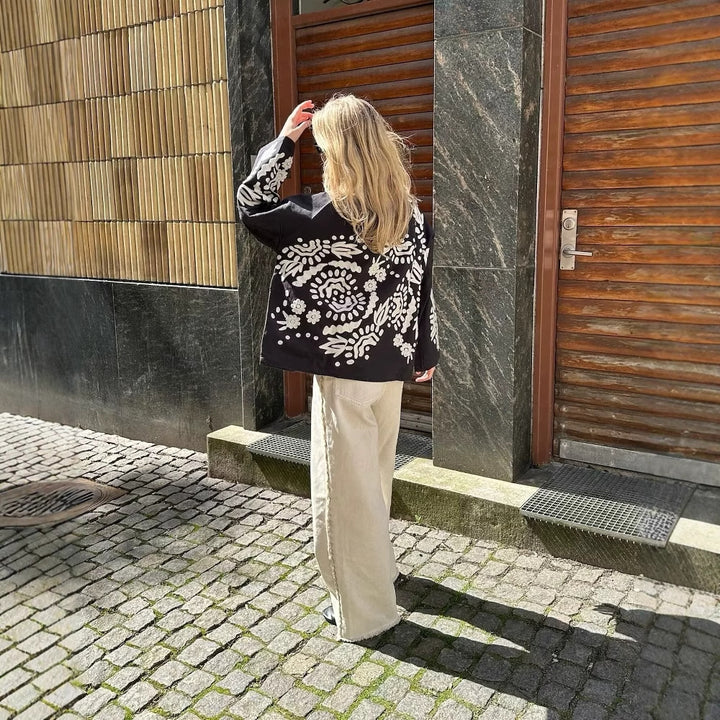 Ladies trendy kimono jacket with floral patterns and belt at the waist Lune London