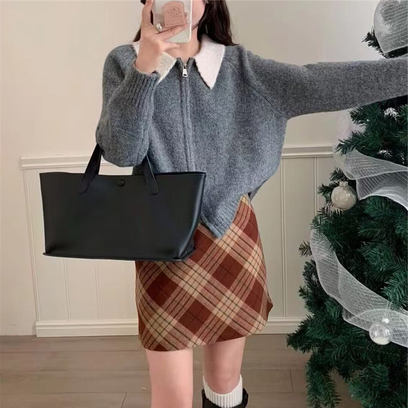 Cardigan pour femmes avec col haut et coupe asymétrique Chic & Stil