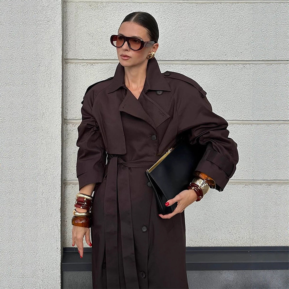Trendy trench coat for women with belt and voluminous sleeves Lune London