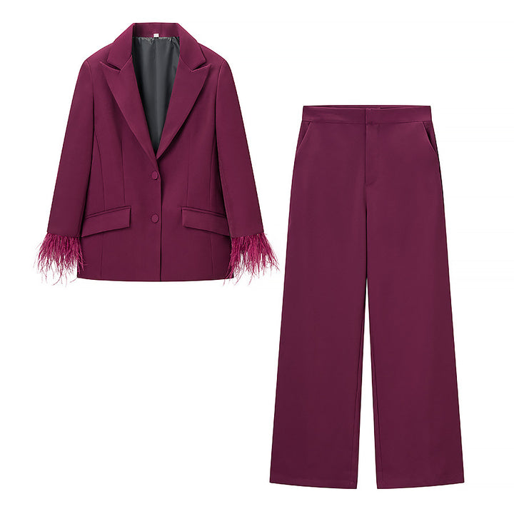 Blazer de mode pour femmes avec garniture en plumes frappante Chic & Stil