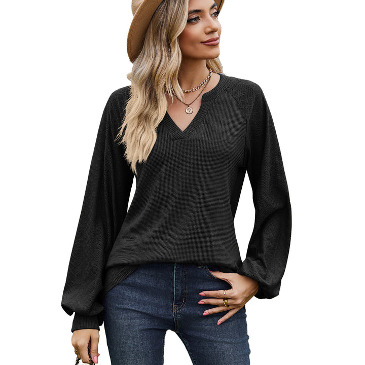 Ladies long sleeve V-neck textured T-shirt with wide sleeves Lune London