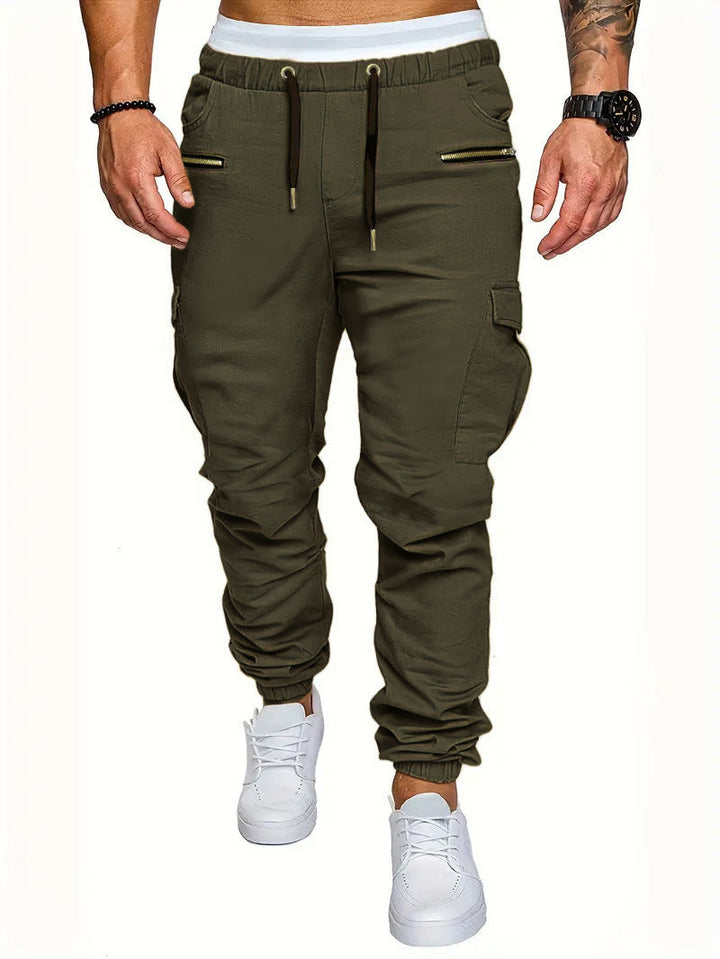Lune London | Men's cargo jogging pants with elastic waistband and practical zip pockets