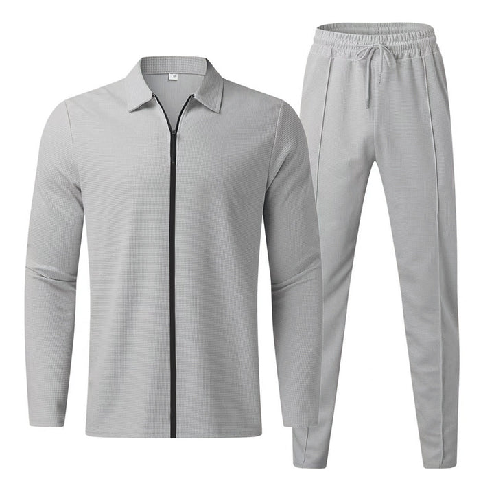 Men's sports set with zip and comfortable joggers Lune London