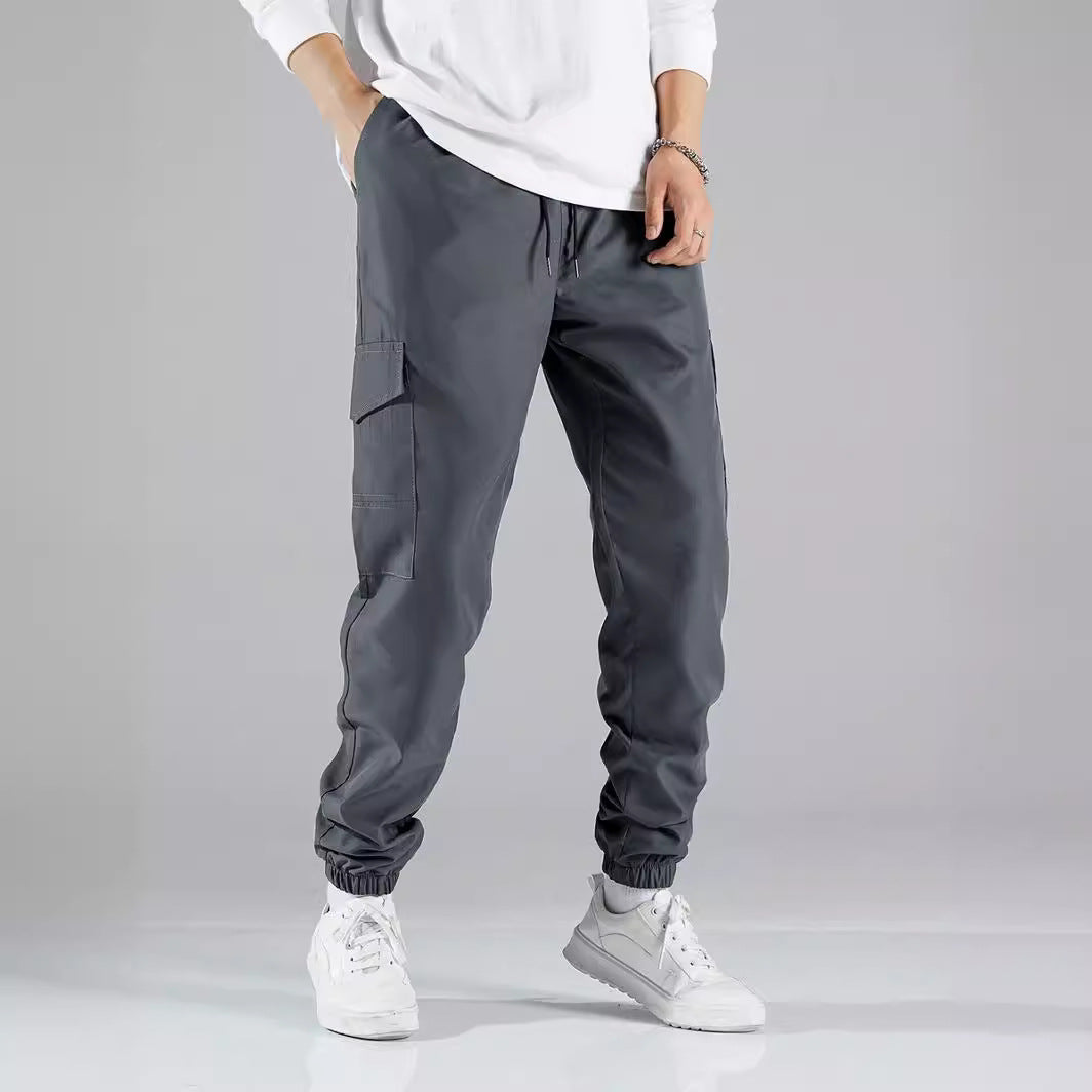Men's cargo pants with elastic waistband and practical side pockets Lune London