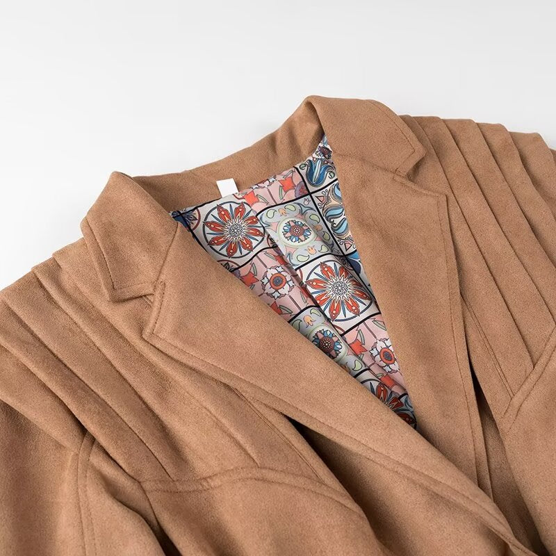Trendy short blazer jacket for ladies with belt and decorative pleats Lune London