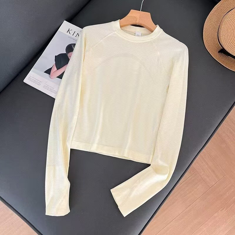 Chemise à manches longues sportive pour femme avec des matériaux respirants Chic & Stil