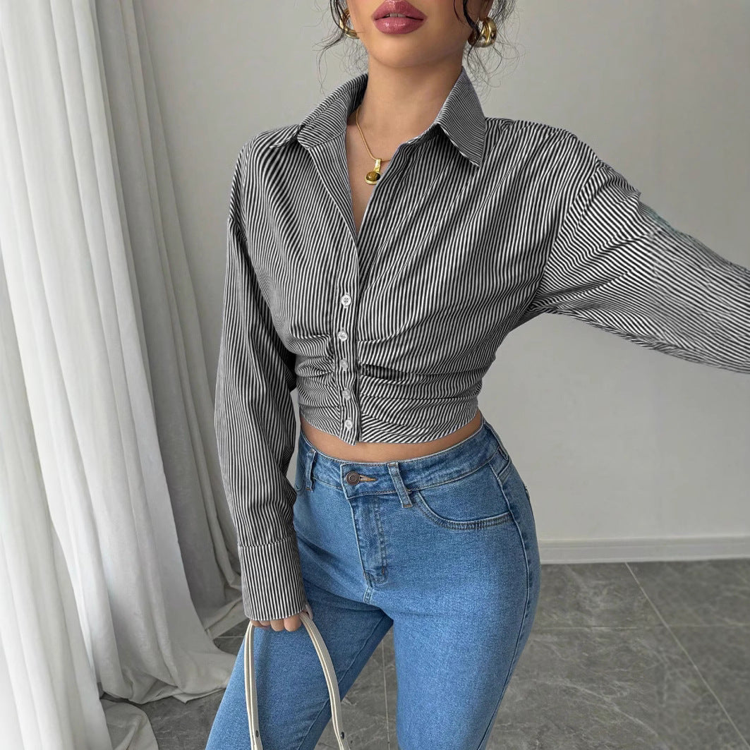 Elegant blouse for women with gathered cut and long sleeves Lune London