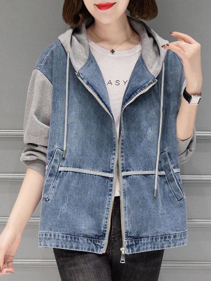 Trendy denim jacket for women with hood and casual fit Lune London