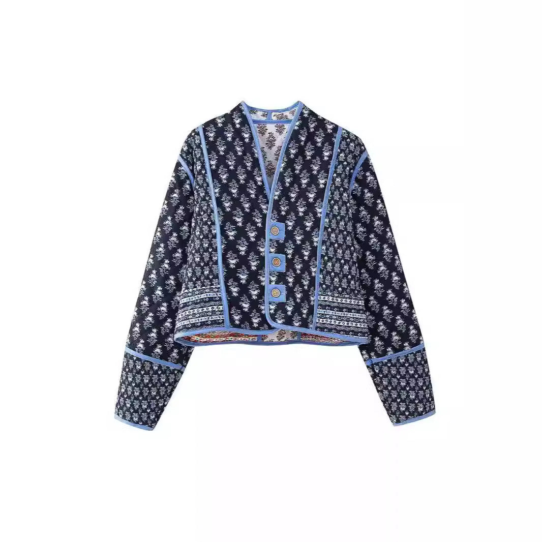Ladies fashion jacket rich in details with floral design Lune London