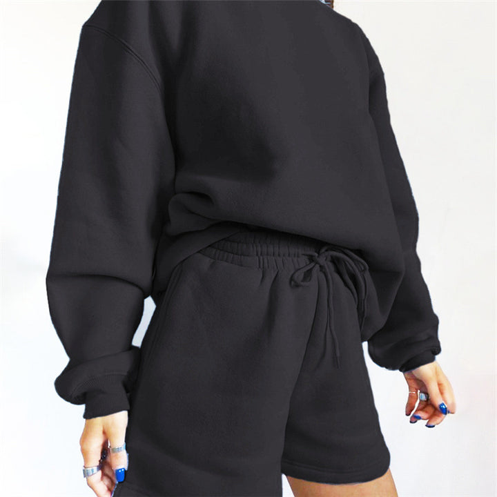 Stylish and comfortable sweatshirt and shorts set for women Lune London