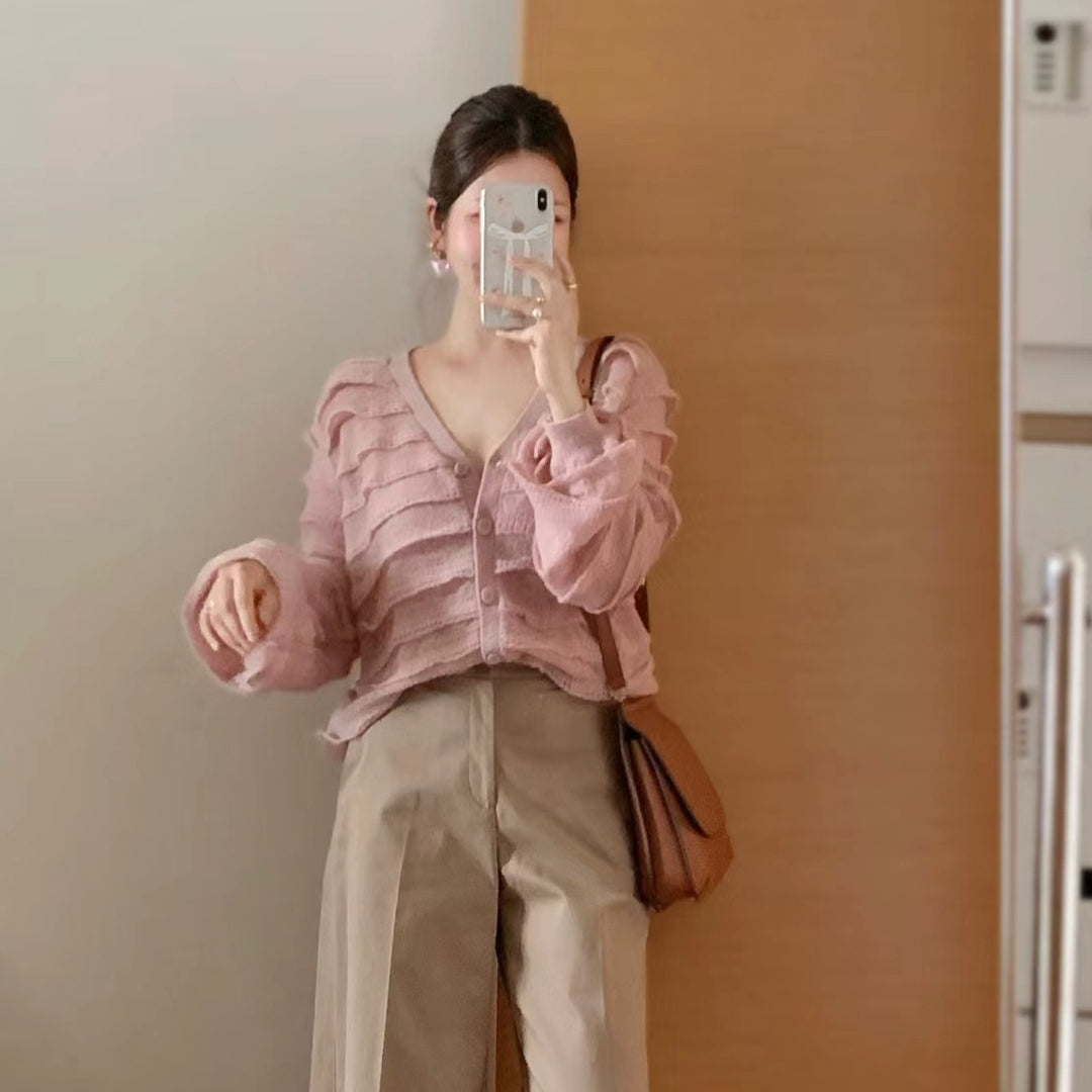 Cardigan pour femmes avec des détails de volants volumineux Chic & Stil