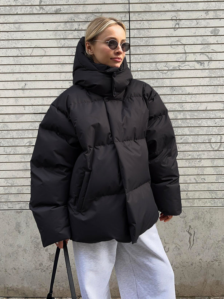 Sporty winter jacket for women with high collar and oversized fit Lune London