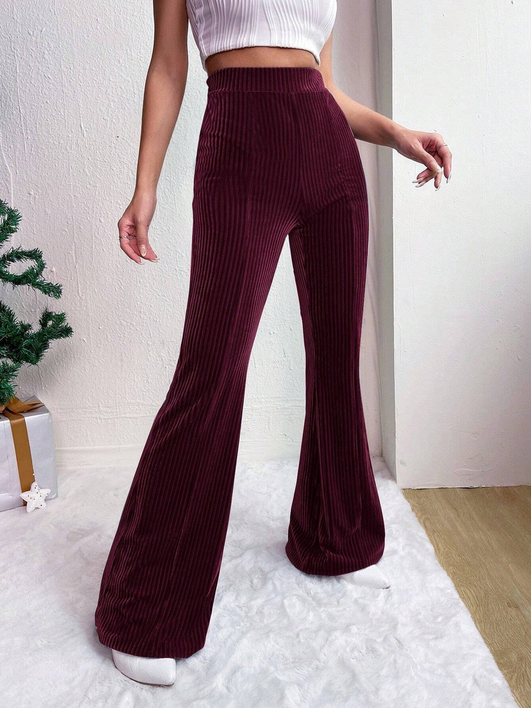 Women Elegant and Comfortable Satin Pants with Vertical Stripes Lune London