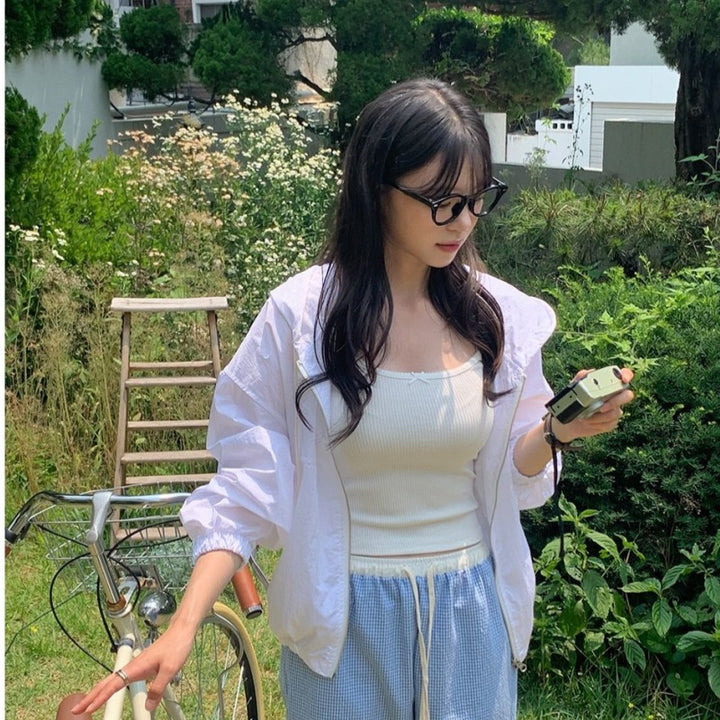 Veste de transition légère pour femmes avec capuche et manches volumineuses Chic & Stil