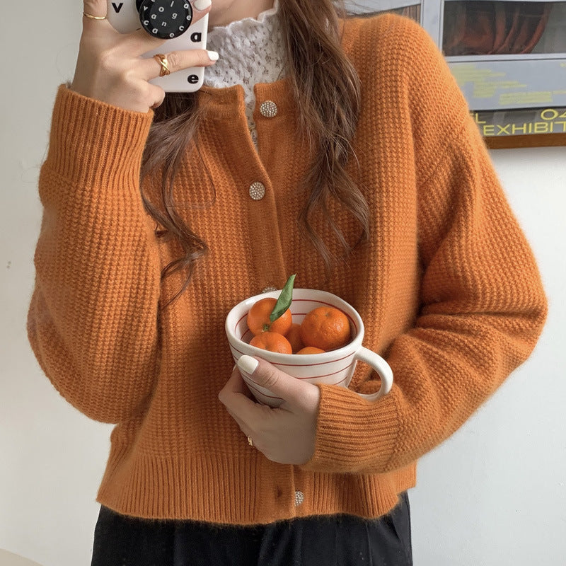Cardigan pour femmes avec des détails de bouton sophistiqués et une coupe large Chic & Stil