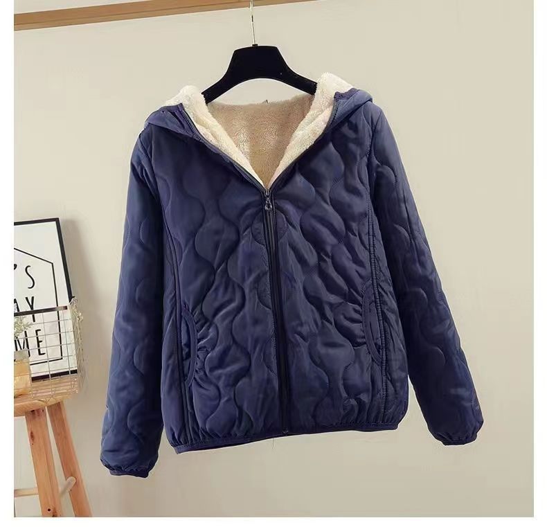 Ladies quilted transitional jacket with soft lining Lune London