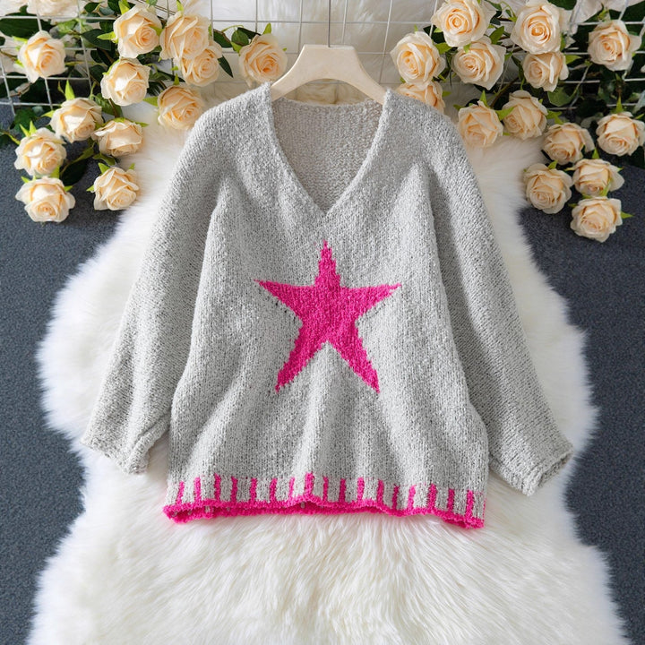 Women's knitted sweater with V-neck and striking star pattern Lune London