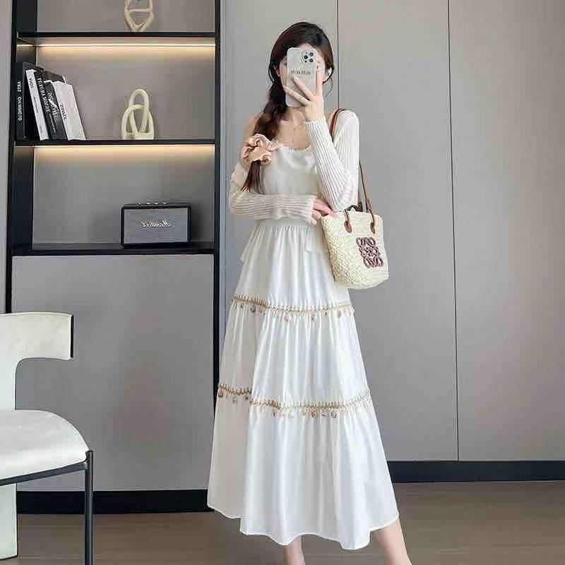 Maxi dress for women with romantic details Lune London