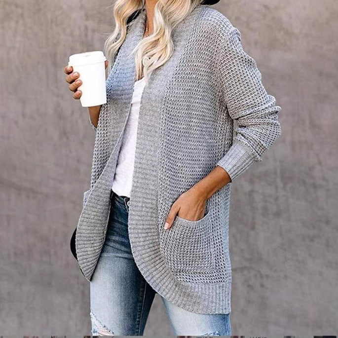 Knit cardigan for women with practical pockets and airy structure Lune London