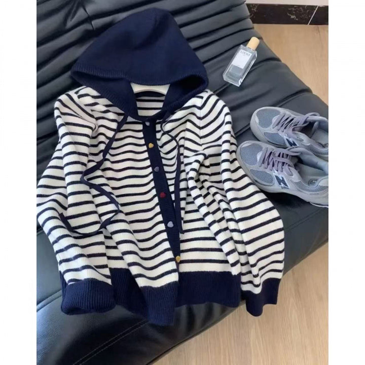 Cardigan à capuche pour femmes avec design rayé Chic & Stil