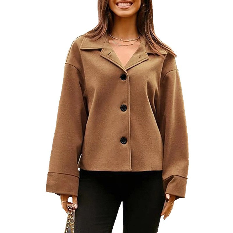 Oversized blazer jacket for women with modern details and a casual fit Lune London