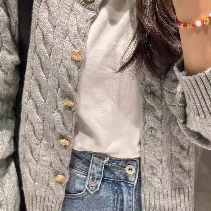 Cardigan Femme Douillet avec Motif en Maille Cablée Chic & Stil