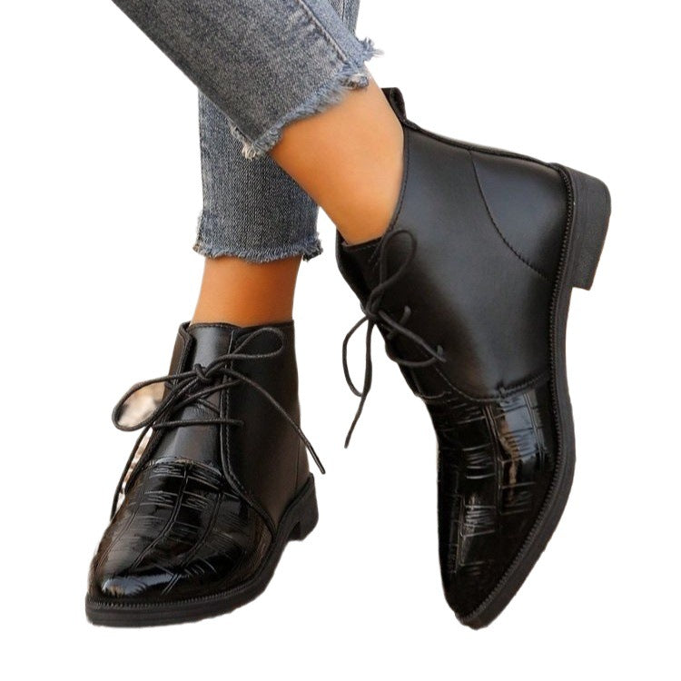 Fashion leather ankle boots for women with shiny accents and laces Lune London
