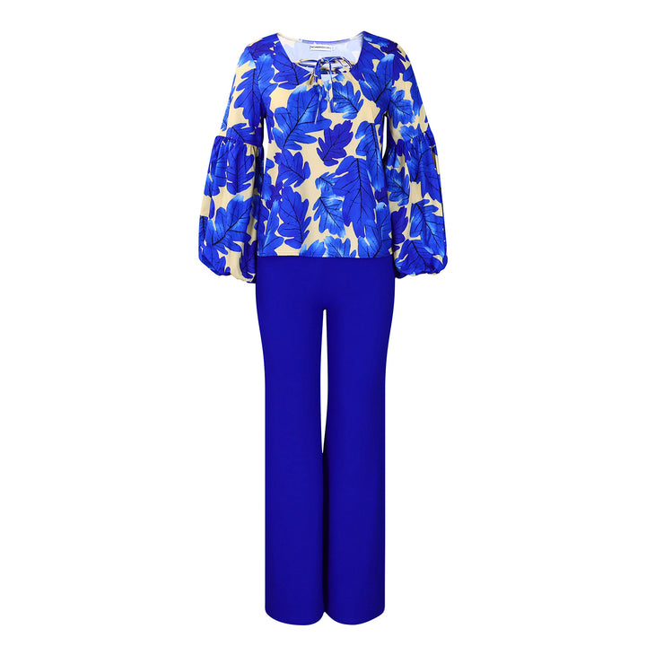 Women Elegant set consisting of a casual blouse with voluminous sleeves and classic pants Lune London