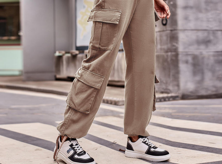Women's cargo pants with an innovative cut and practical pockets Lune London