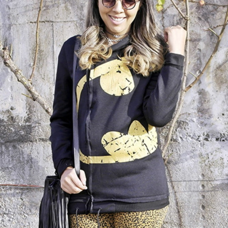 Women hoodie with Bat symbol and casual fit Lune London