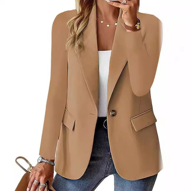 Women's Elegant Casual Blazer with Modern Pockets and Discreet Button Lune London