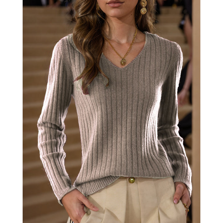Knit sweater for women with V-neck and fine rib design Lune London