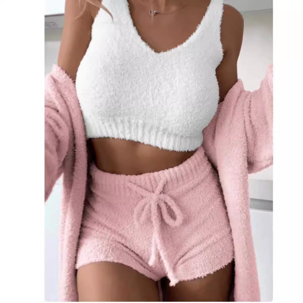 Women cozy lounge set with crop top and shorts Lune London