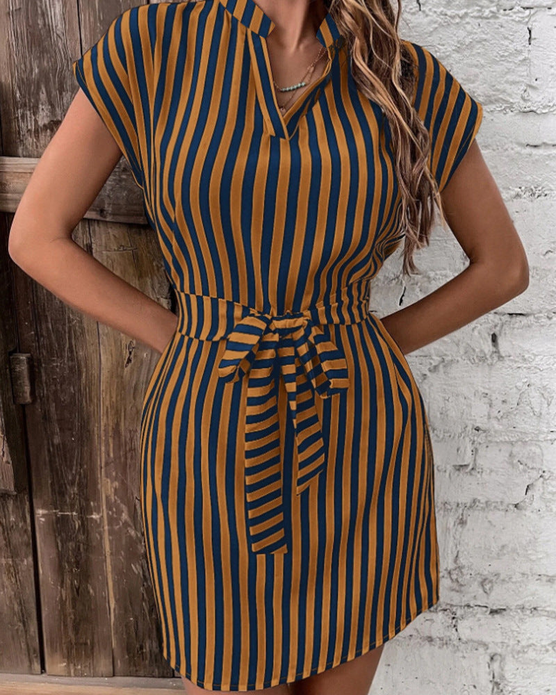 Trendy short-sleeved short dress for women with a slim belt at the waist and a fashionable striped pattern Lune London
