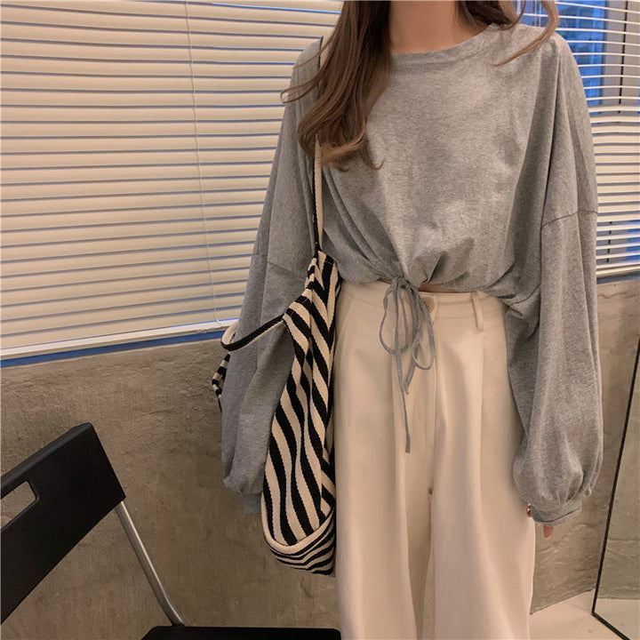 Women Cropped Sweatshirt with innovative drawstring and oversized sleeves Lune London