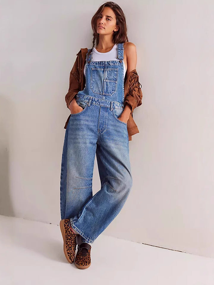 Women's Overalls in a Casual Oversized Style with Practical Pockets and Fashionable Accents Lune London