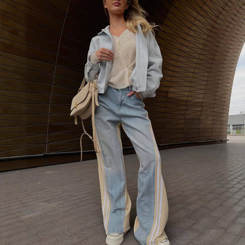 Casual high-waisted pants for women with a striped design Lune London