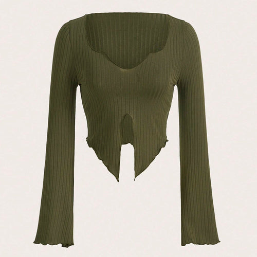 Chemise pour femme à manches longues cropped avec ourlet asymétrique et détails de volants à la mode Chic & Stil