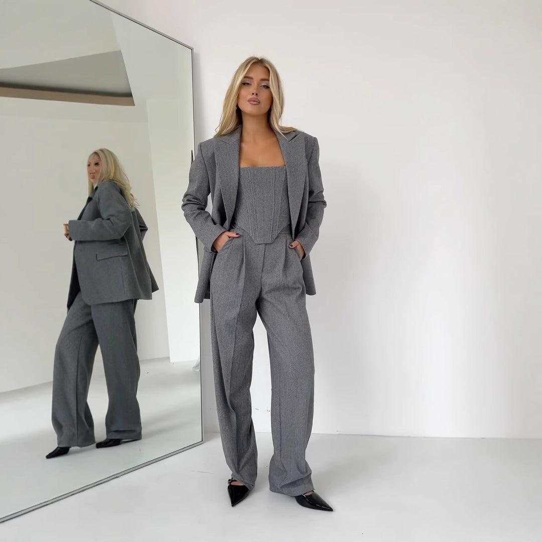 Women's jacket with waist belt and elegant lapel Lune London