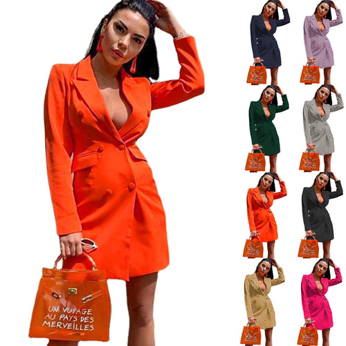 Elegant blazer dress for women with double-breasted buttons and fitted cut Lune London