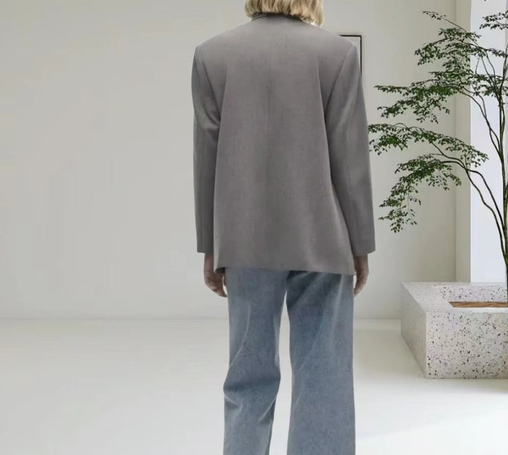 Oversized jacket for women with an elegant silhouette and decorative buttons Lune London