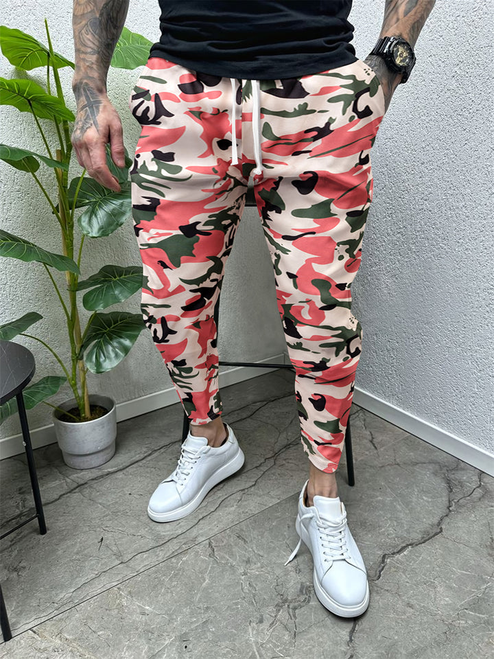 Camouflage jogging pants for men with elastic waistband and side pockets Lune London