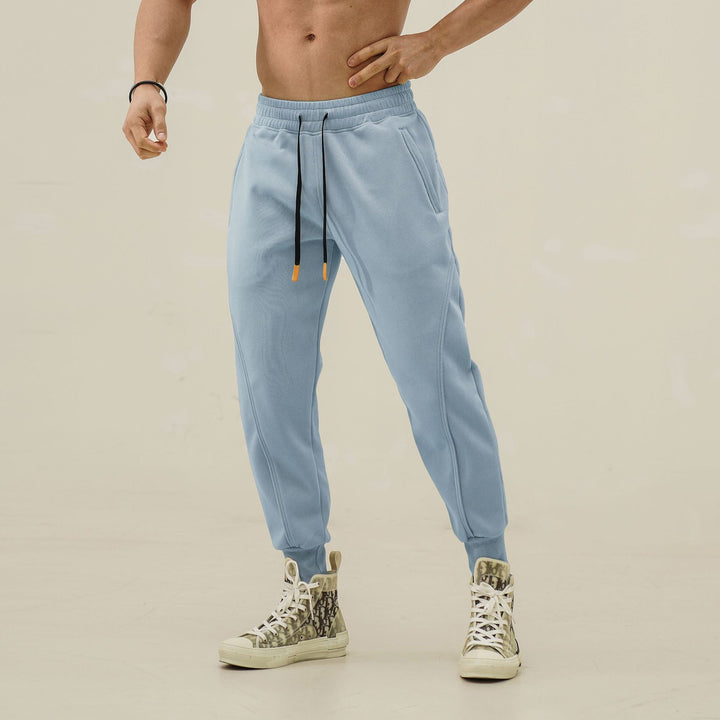 Men's sports pants with elastic waistband and side zip pockets Lune London