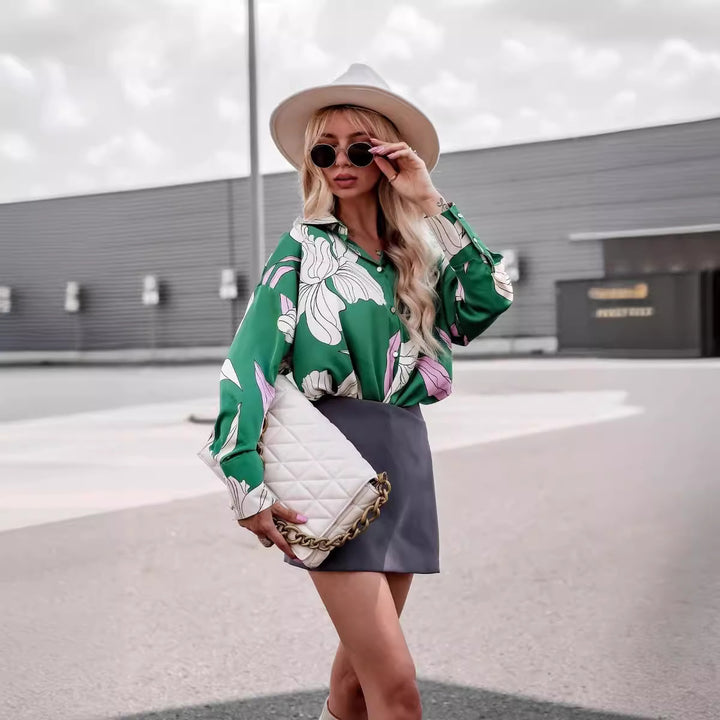 Plus size women's blouse with floral pattern Lune London