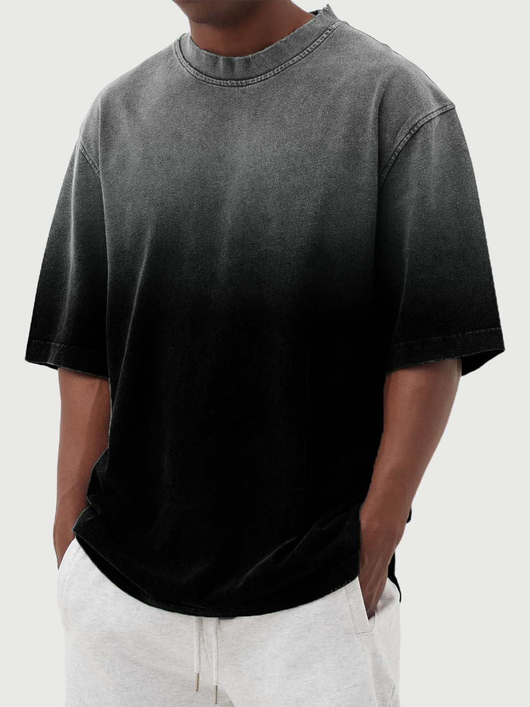 Casual oversized T-shirt for men with gradient colors Lune London