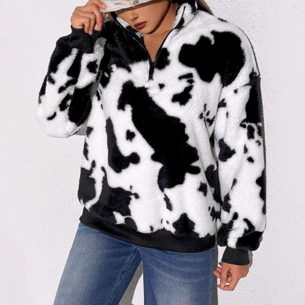 Ladies polar fleece sweater with mid-high collar and rustic cow pattern Lune London