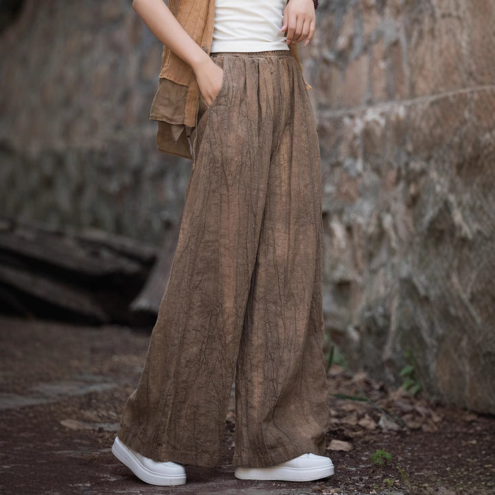Loose linen pants for ladies with an elegant texture Lune London