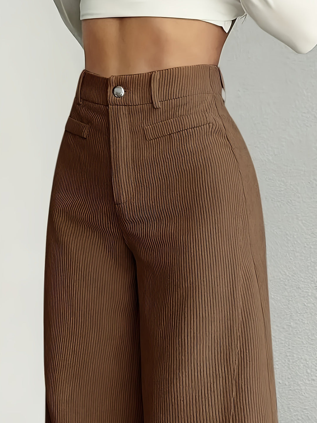 Pantalon en corduroy large pour femmes avec taille haute et coupe longue Chic & Stil