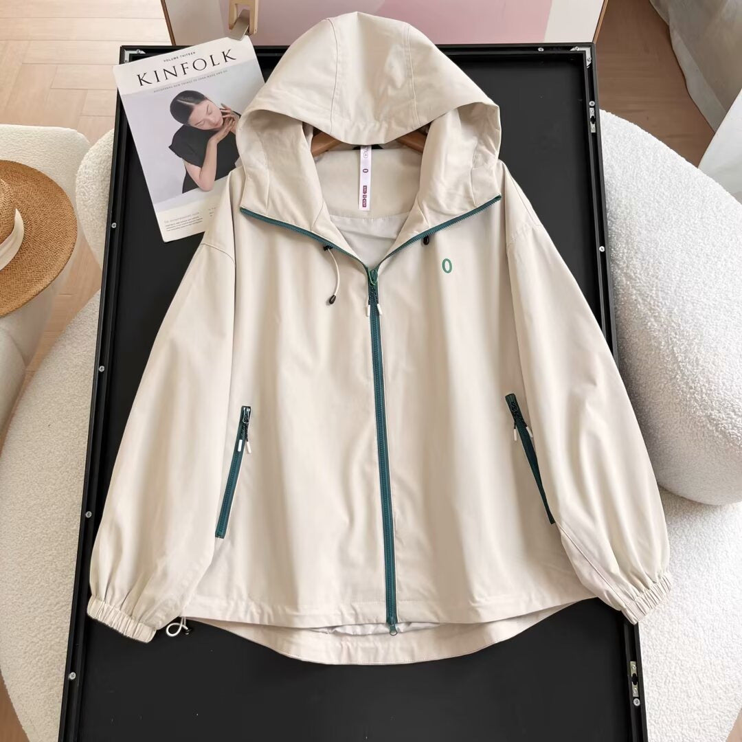 Veste coupe-vent légère pour femmes avec poches zippées sur les côtés Chic & Stil